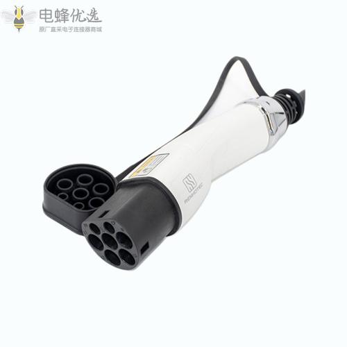 1688712467676266.jpg 11.欧标三相16A桩端枪头.jpg